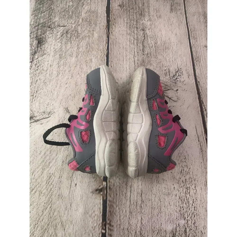 UNDER ARMOUR Girl’s Pink/Gray Sneakers / Size: 3